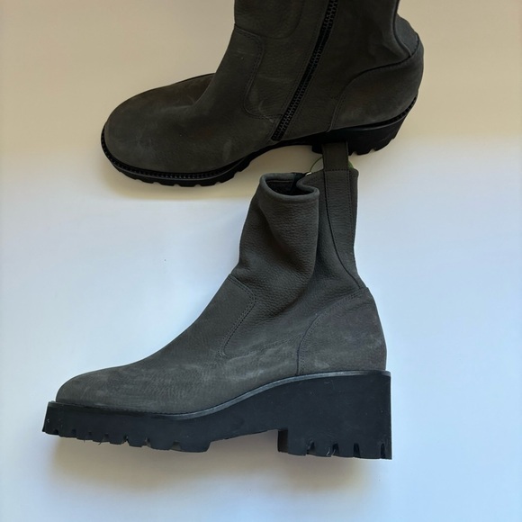 Paul Green NEWBURY Suede Wedge Boots IRON PLATFORM CHUNKY Sz 5.5/ US8 - Picture 2 of 9